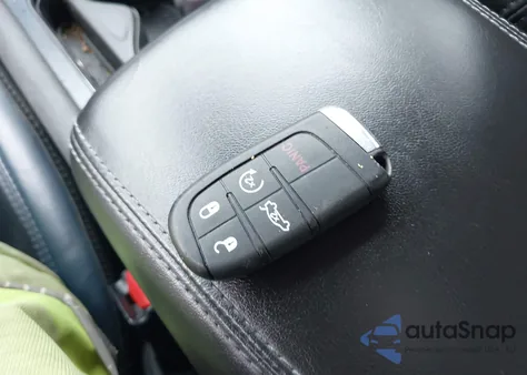 2015 Chrysler 200 S z USA, uszkodzony, nr VIN 1C3CCCDG1FN615637